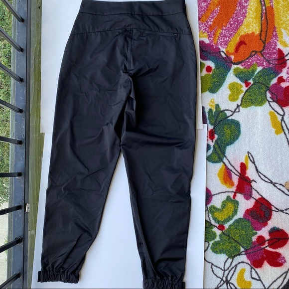 Athleta Radiant Black Jogger Pants size 2 - Picture 4 of 5